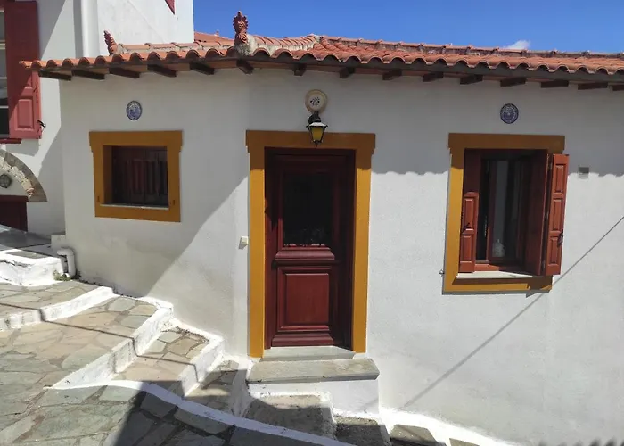 Rita' S House Skopelos *