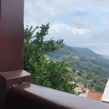 Rita' S House Skopelos