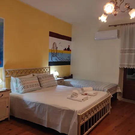 Nyaraló Rita' S House Skopelos *