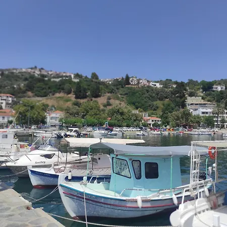 Rita' S House Skopelos בית נופש גלוסה