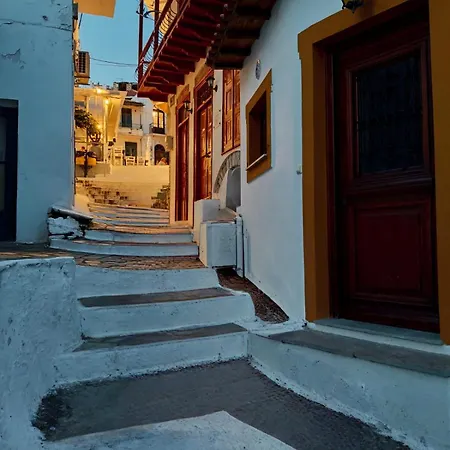 Rita' S House Skopelos
